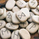 معرفی اجمالی انواع فال در جهان